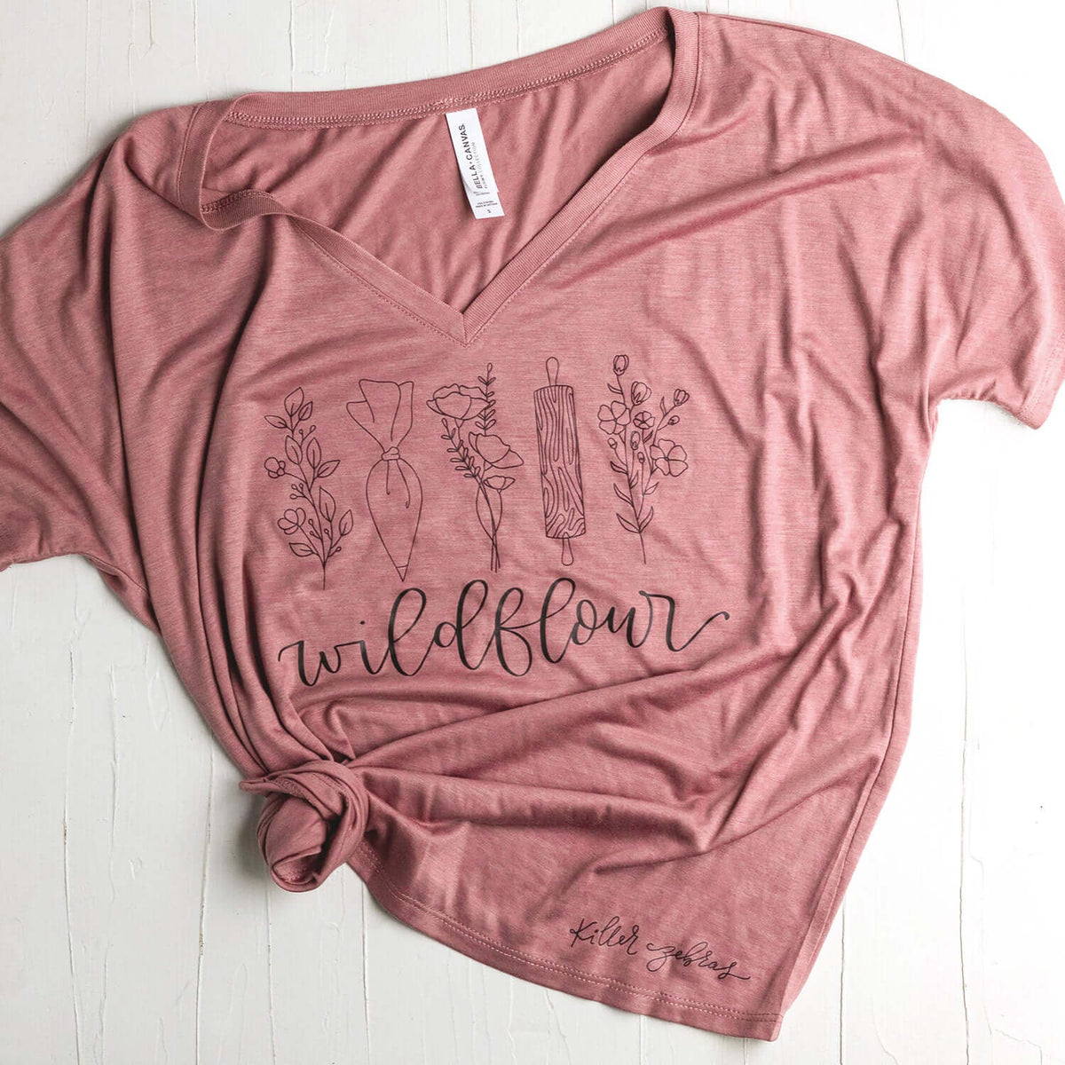 Shirts Wildflour Women&#39;s Slouchy V-Neck Tee